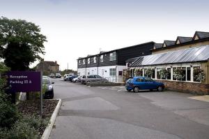 The Bedrooms at Premier Inn Cambridge North (Girton)