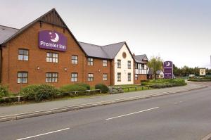 The Bedrooms at Premier Inn Chester Central (South East)
