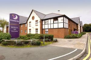 The Bedrooms at Premier Inn Chester Central (South East)