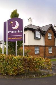 The Bedrooms at Premier Inn Chester Central (North)