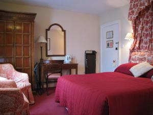 The Bedrooms at The Golden Fleece