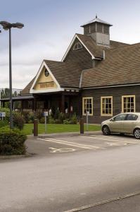 The Bedrooms at Premier Inn Doncaster (Lakeside)