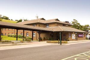 The Bedrooms at Premier Inn Dover (A20)