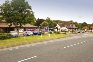 The Bedrooms at Premier Inn Dover (A20)