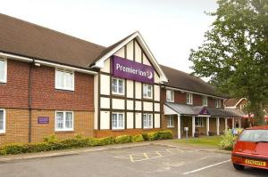 The Bedrooms at Premier Inn Crawley (Pound Hill)