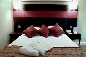 The Bedrooms at Crowne Plaza Manchester Airport