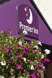 The Bedrooms at Premier Inn Glasgow (Bearsden)