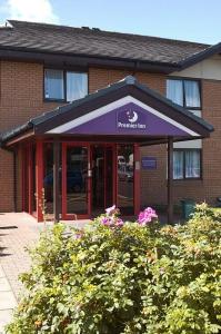 The Bedrooms at Premier Inn Glasgow (Hamilton)