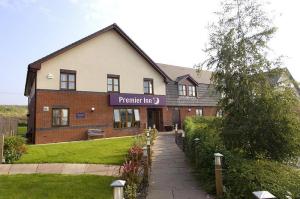 The Bedrooms at Premier Inn Evesham