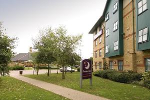 The Bedrooms at Premier Inn Luton Airport