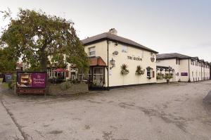 The Bedrooms at Premier Inn Knutsford (Mere)