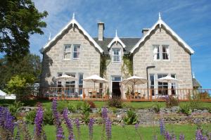 The Bedrooms at Muckrach Lodge