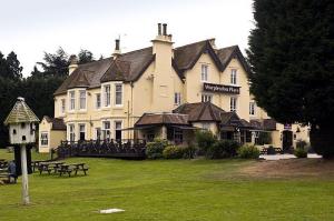 The Bedrooms at Premier Inn Guildford (Worplesdon)