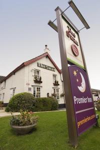 The Bedrooms at Premier Inn Knutsford (Bucklow Hill)