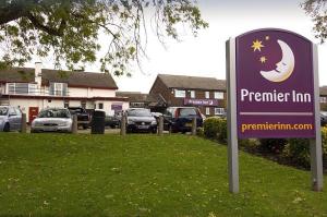 The Bedrooms at Premier Inn Knutsford (Bucklow Hill)