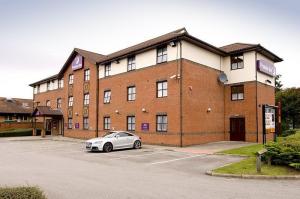 The Bedrooms at Premier Inn Nottingham Castle Marina