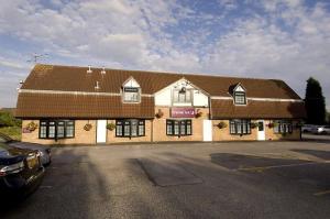 The Bedrooms at Premier Inn Nottingham North West (Hucknall)