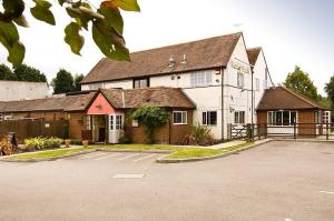 The Bedrooms at Premier Inn Farnborough