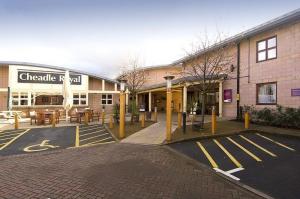 The Bedrooms at Premier Inn Manchester Airport (Cheadle)