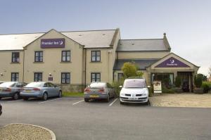 The Bedrooms at Premier Inn Newcastle (Holystone)