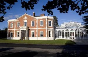 The Bedrooms at Doubletree by Hilton Chester (formerly Hoole Hall Hotel Country Club)