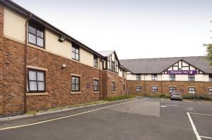 The Bedrooms at Premier Inn Solihull (Hockley Heath)