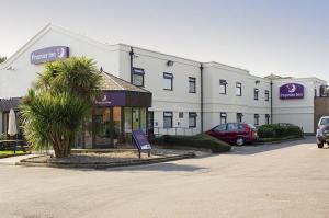 The Bedrooms at Premier Inn Gloucester (Longford)