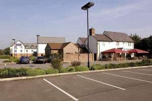 The Bedrooms at Premier Inn Gloucester (Barnwood)