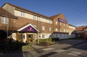 The Bedrooms at Premier Inn Swindon West