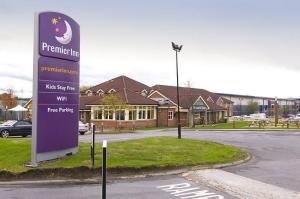 The Bedrooms at Premier Inn Warrington (A49, M62 J9)