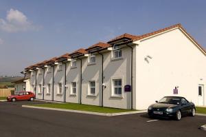 The Bedrooms at Premier Inn Weston-Super-Mare (Lympsham)