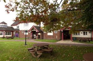 The Bedrooms at Premier Inn Wirral (Two Mills)