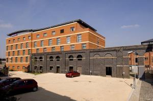 The Bedrooms at Premier Inn Wolverhampton City Centre