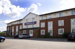 The Bedrooms at Premier Inn Basildon (Festival Park)