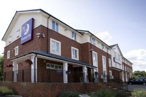 The Bedrooms at Premier Inn Basildon (Festival Park)