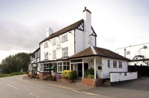 The Bedrooms at Premier Inn Bromsgrove South (Worcester Road)