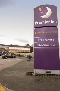 The Bedrooms at Premier Inn Daventry (Watford Gap)