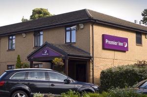 The Bedrooms at Premier Inn Glasgow East Kilbride (Peel Park)