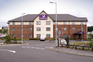 The Bedrooms at Premier Inn Glasgow East Kilbride Nerston