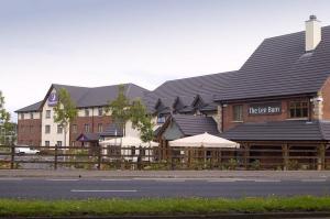 The Bedrooms at Premier Inn Glasgow East Kilbride Nerston