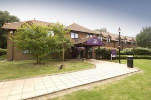 The Bedrooms at Premier Inn Maidstone (Hollingbourne)