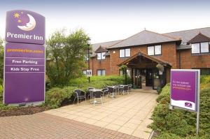 The Bedrooms at Premier Inn Mansfield (Tibshelf)