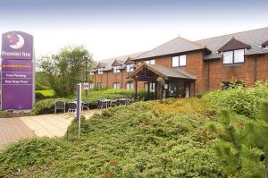 The Bedrooms at Premier Inn Mansfield (Tibshelf)