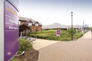 The Bedrooms at Premier Inn Mansfield (Tibshelf)