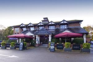 The Bedrooms at Premier Inn Manchester Airport (Wilmslow)