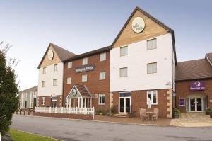 The Bedrooms at Premier Inn Manchester Trafford Centre North