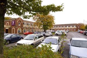 The Bedrooms at Premier Inn Manchester Trafford Centre South