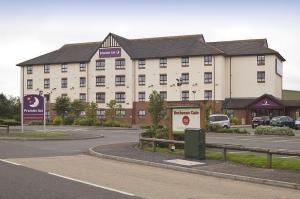 The Bedrooms at Premier Inn Glasgow North East (Stepps)