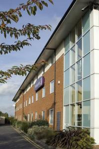 The Bedrooms at Premier Inn Reading (Caversham Bridge)