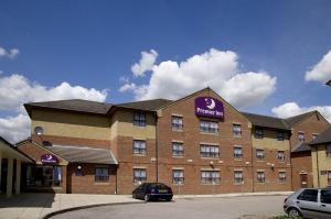 The Bedrooms at Premier Inn Southend-On-Sea West